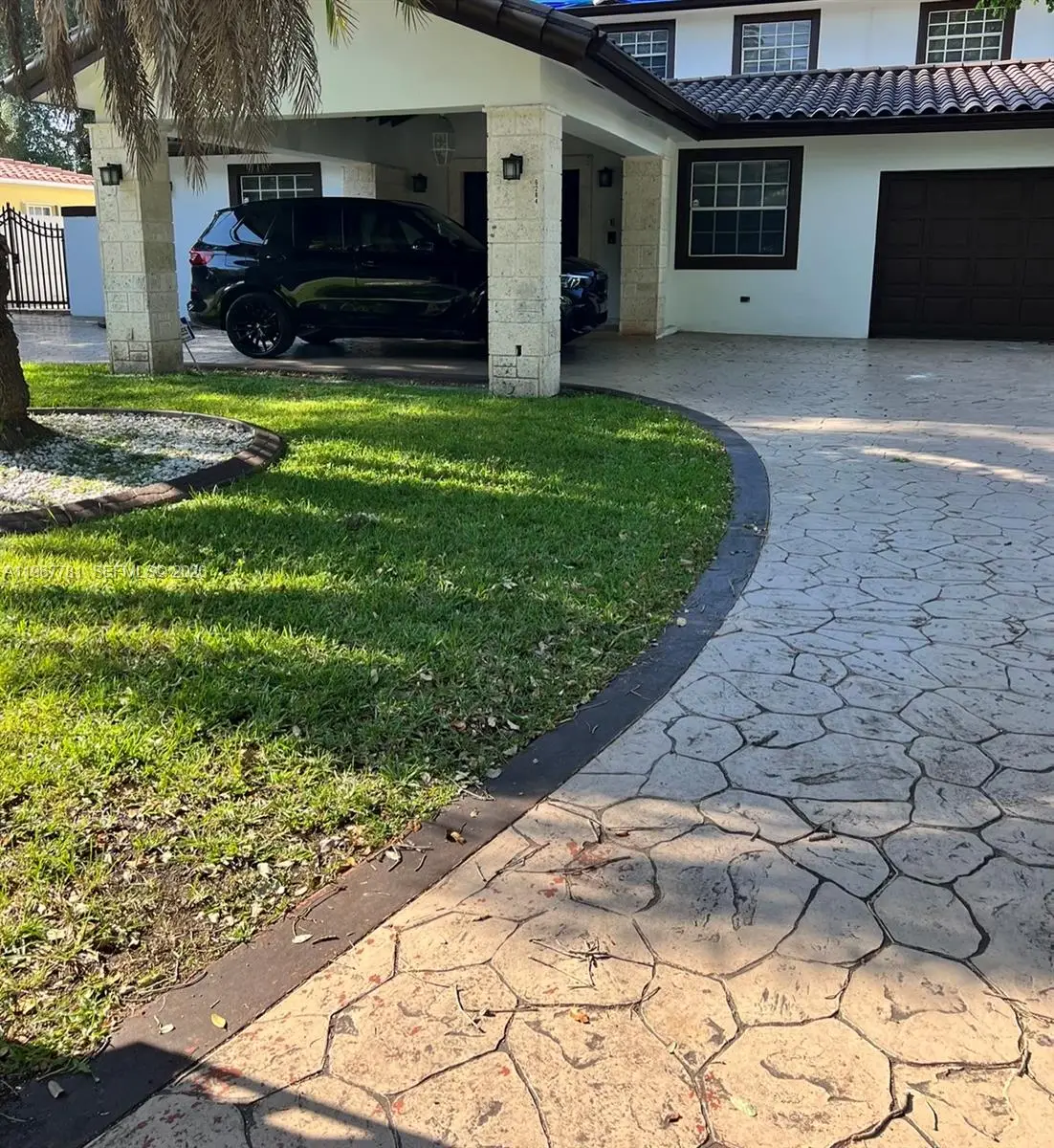 6284 SW 26th St, Miami, FL 33155 - #1