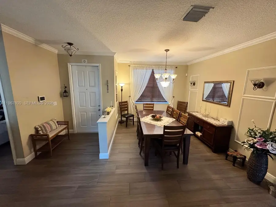 1561 SW 187th Ave, Pembroke Pines, FL 33029 - #2