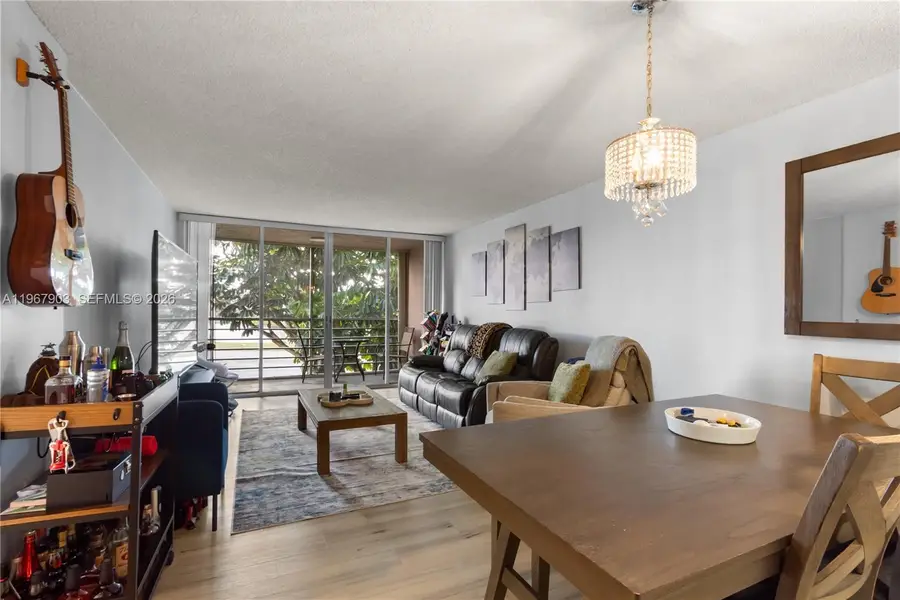 9440 Tangerine Pl #202, Davie, FL 33324 - #3