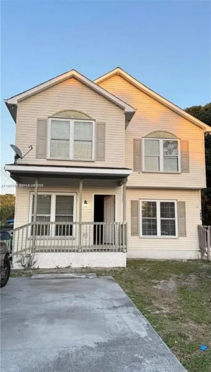 1604 SW 44th Ave, Fort Lauderdale, FL 33317 - #1