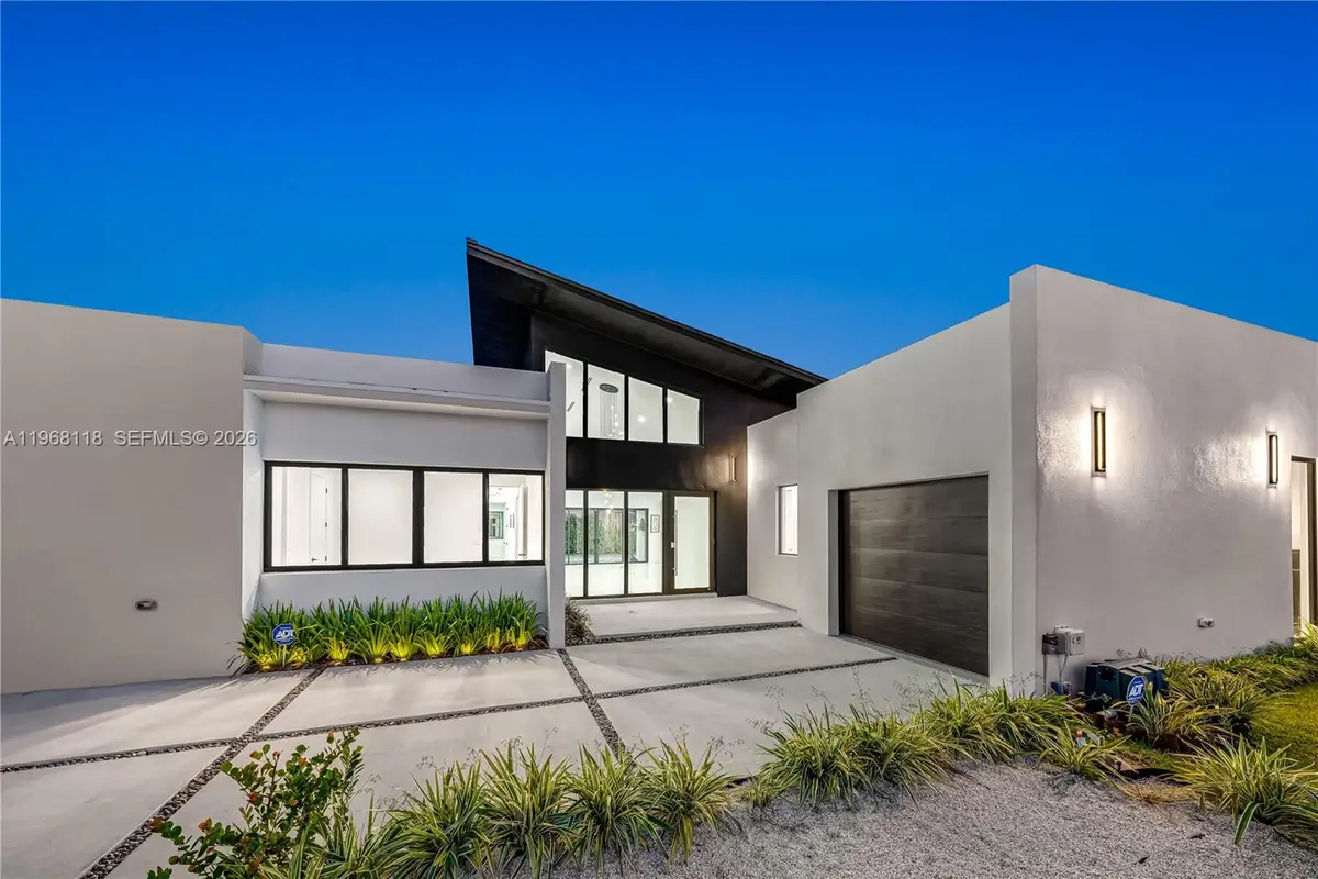 4321 SW 99th Ave, Miami, FL 33165 - #1