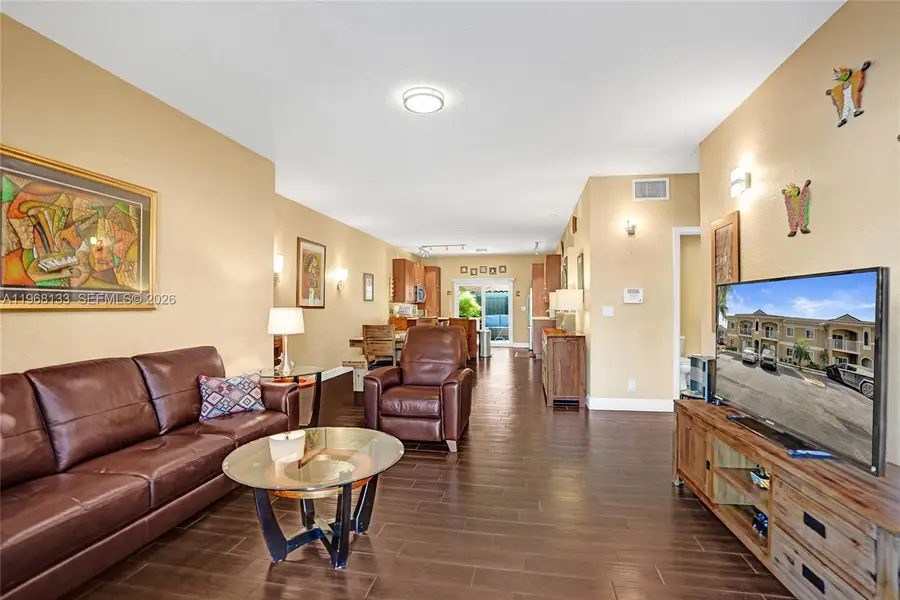 4812 Washington St #3, Hollywood, FL 33021 - #3