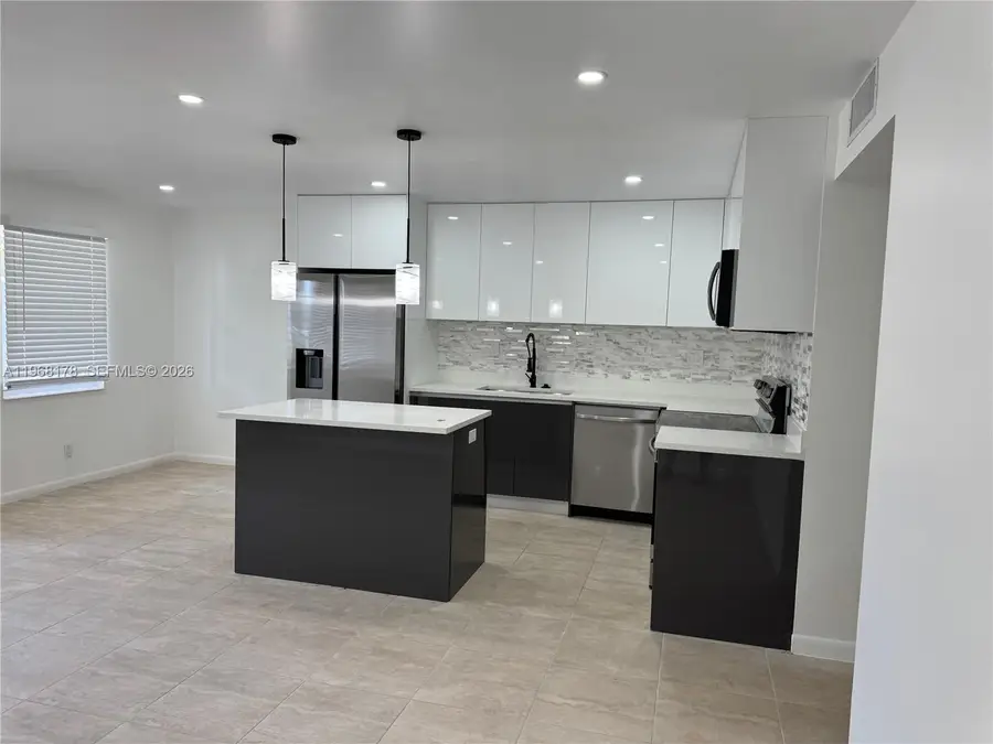 1039 Newport H #1039, Deerfield Beach, FL 33442 - #2