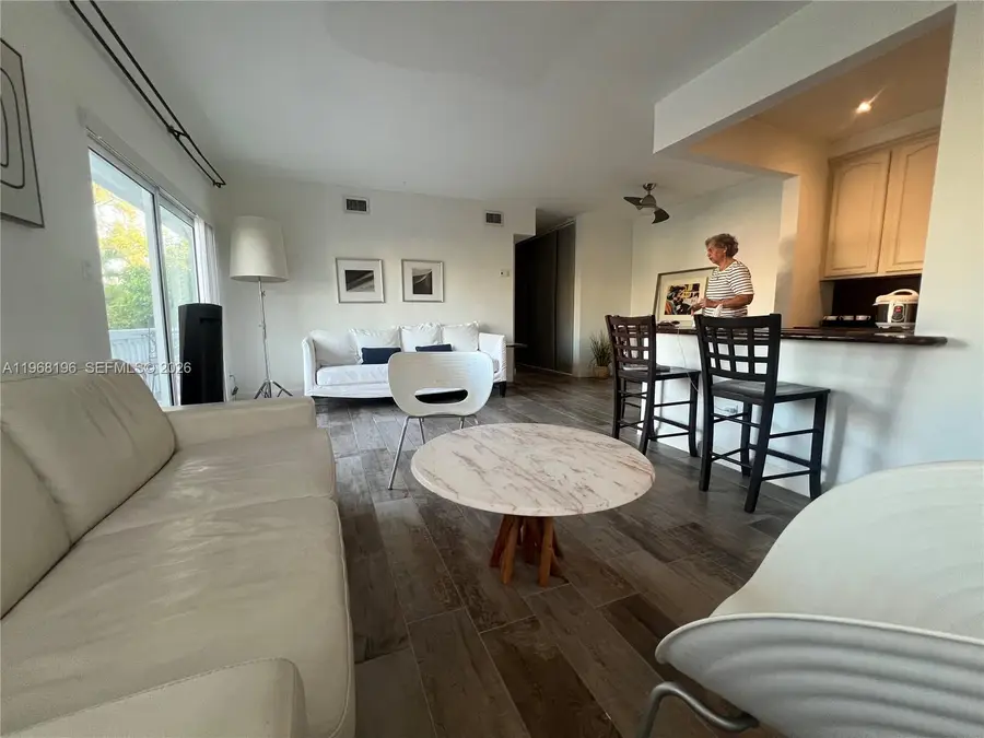 1334 Euclid Ave #7, Miami Beach, FL 33139 - #2