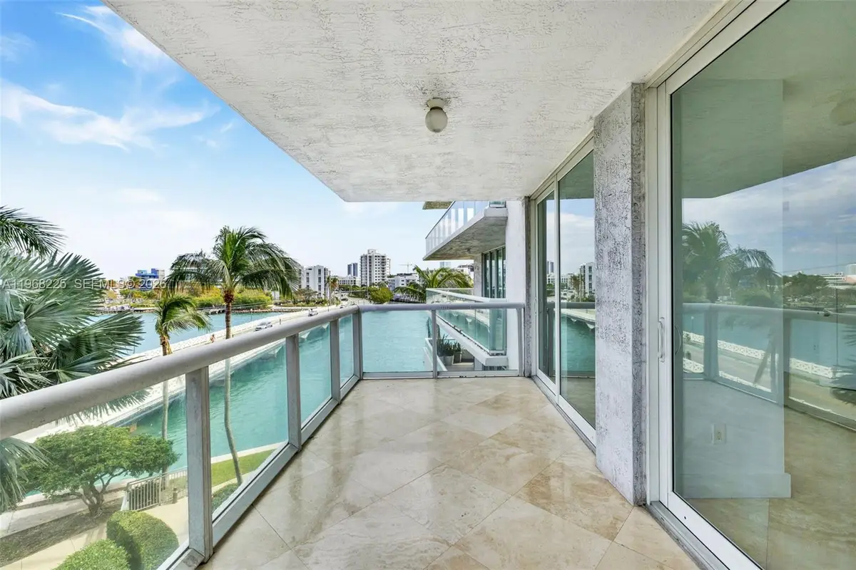 10 Venetian Way #403, Miami Beach, FL 33139 - #1