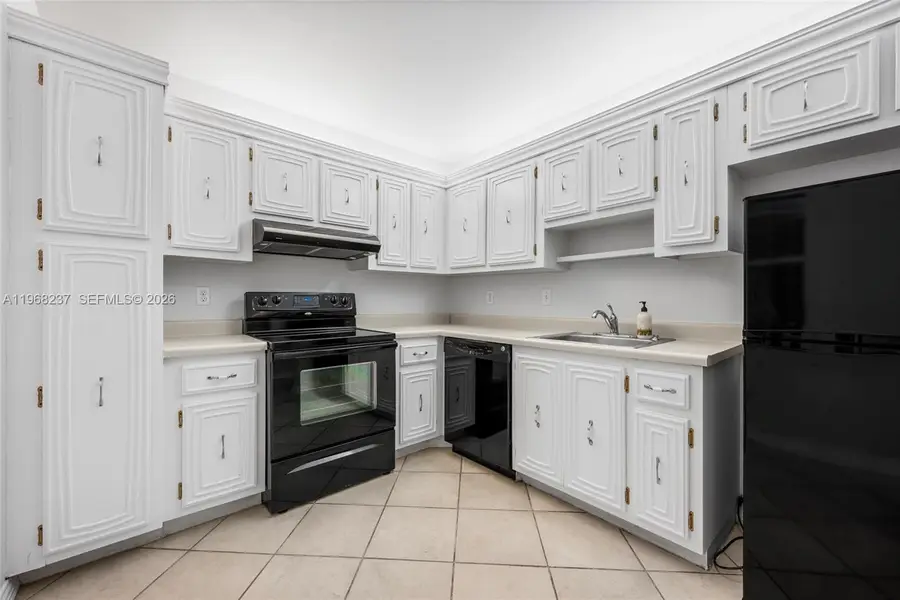 2861 Somerset Dr #104, Lauderdale Lakes, FL 33311 - #3