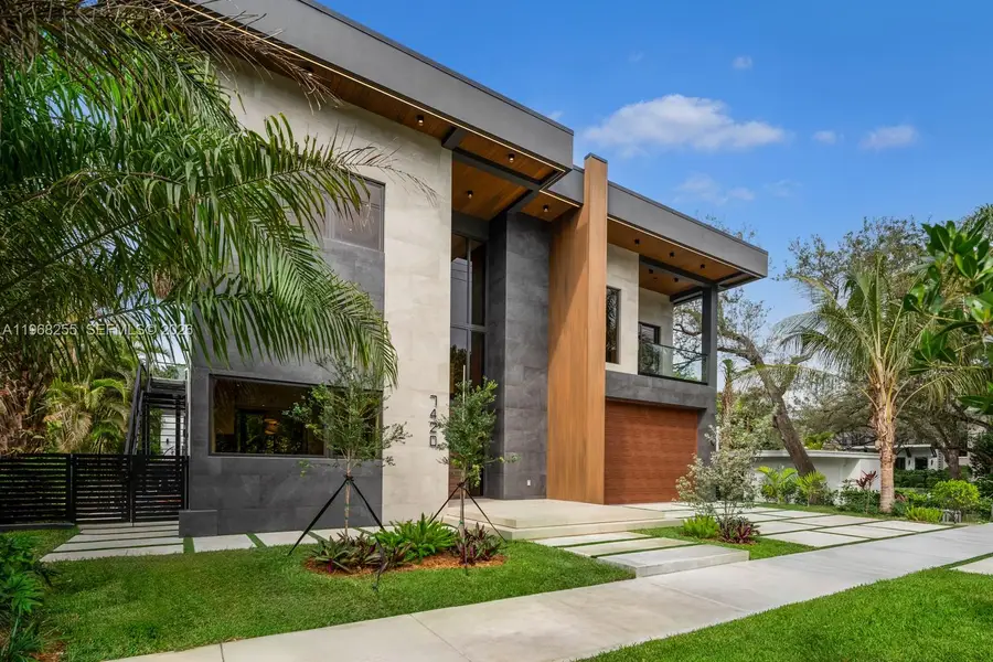 7420 SW 52nd Ave, Miami, FL 33143 - #2