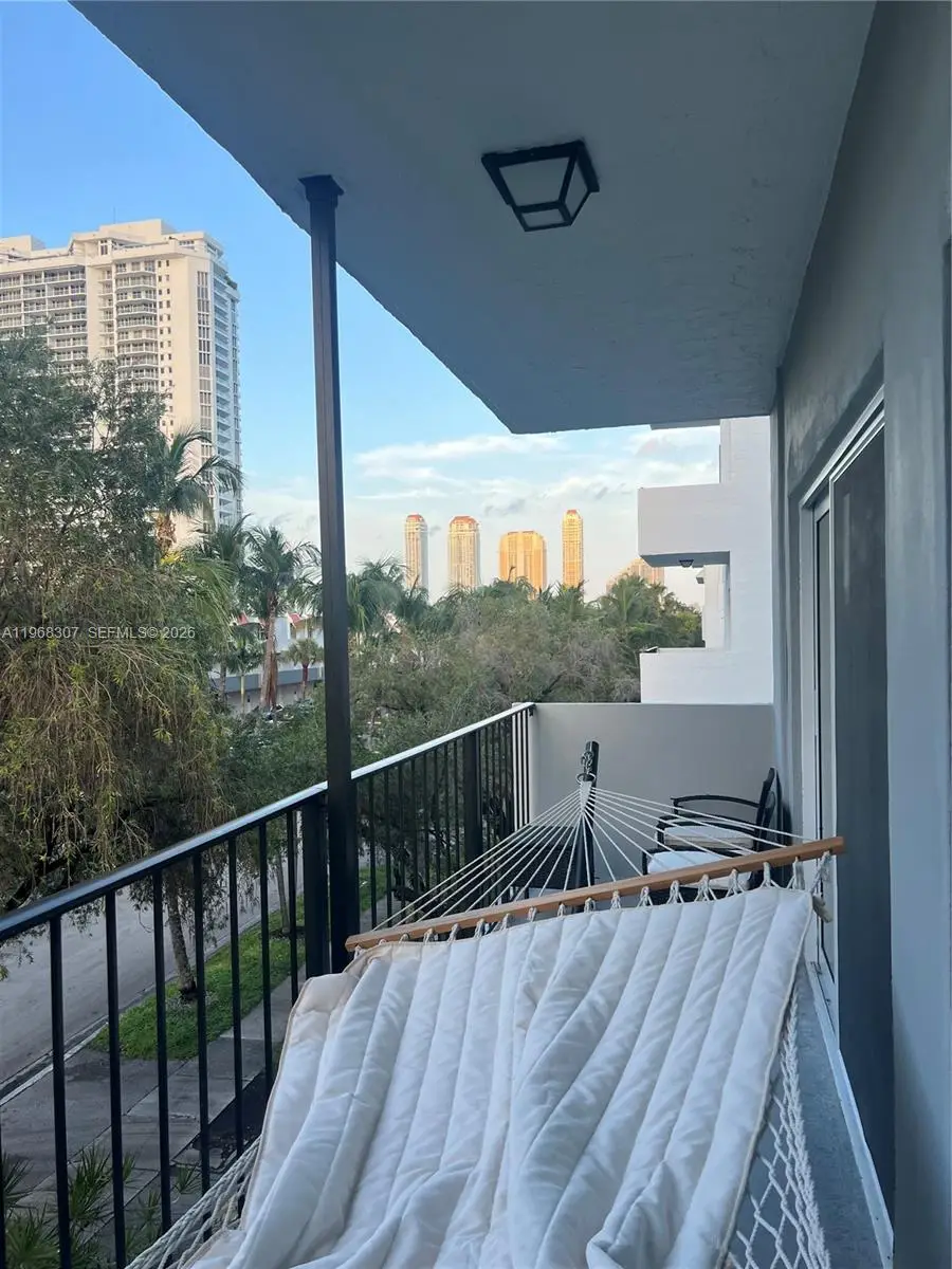3642 NE 171st St #307, North Miami Beach, FL 33160 - #3