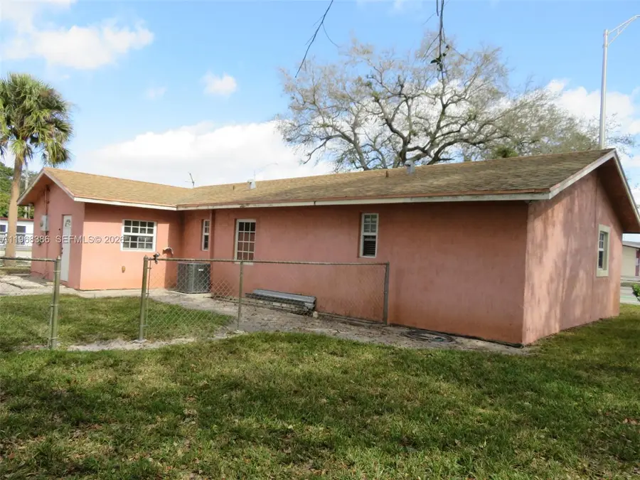 12730 NW 22nd Ave, Miami, FL 33167 - #2