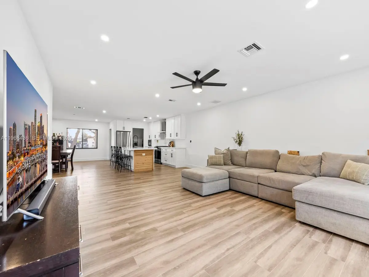 10415 SW 200th St, Cutler Bay, FL 33157 - #1