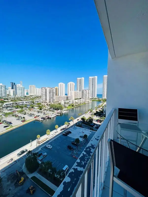 500 Bayview Dr #1417, Sunny Isles Beach, FL 33160