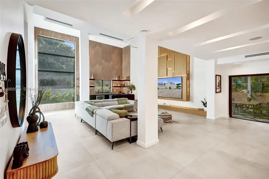 1977 S Oak Haven Cir, Miami, FL 33179 - #3