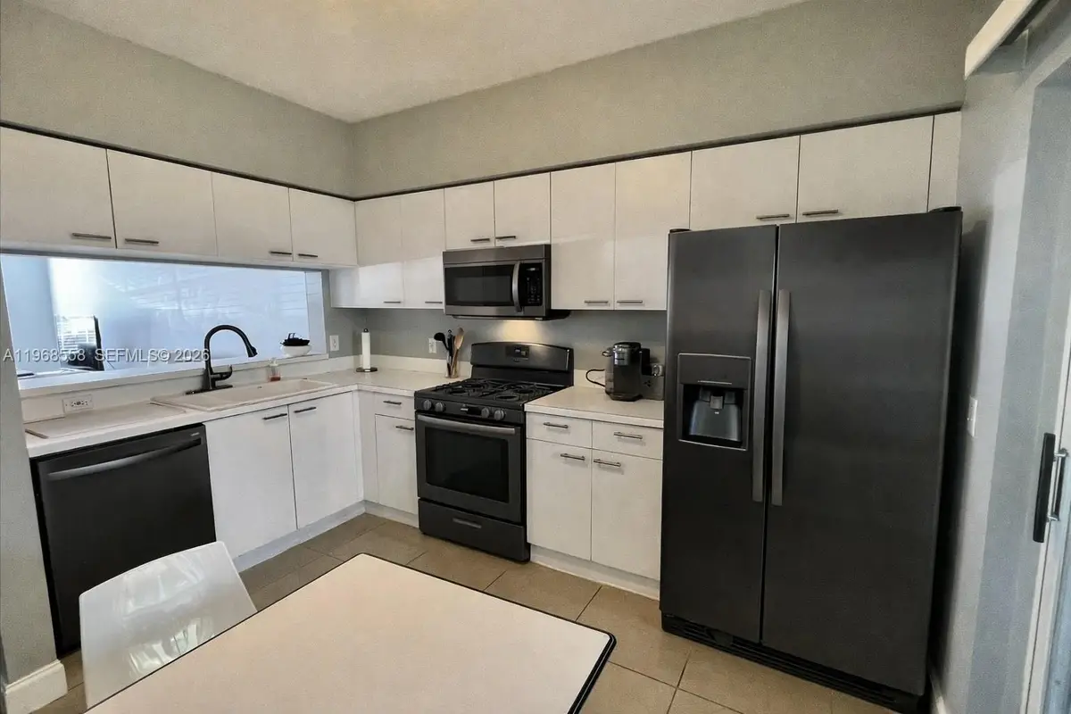 11051 Sand Piper Ct, Tamarac, FL 33321 - #1