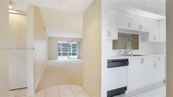 13001 SW 15th Ct #405T, Pembroke Pines, FL 33027