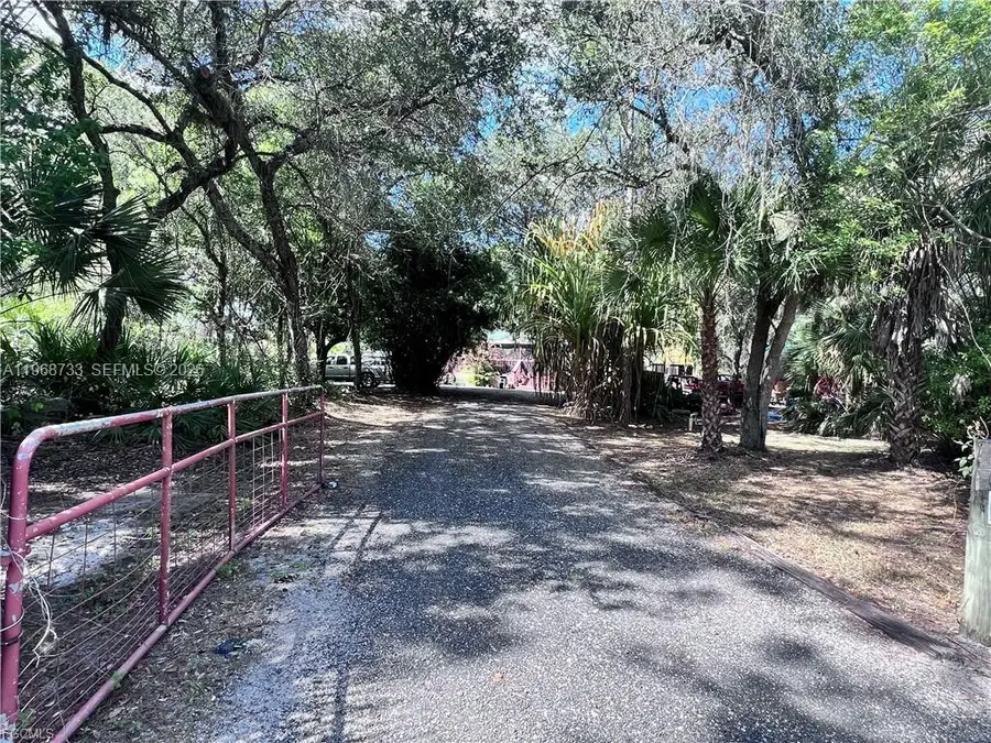 680 S Arboleda, Clewiston, FL 33440 - #2