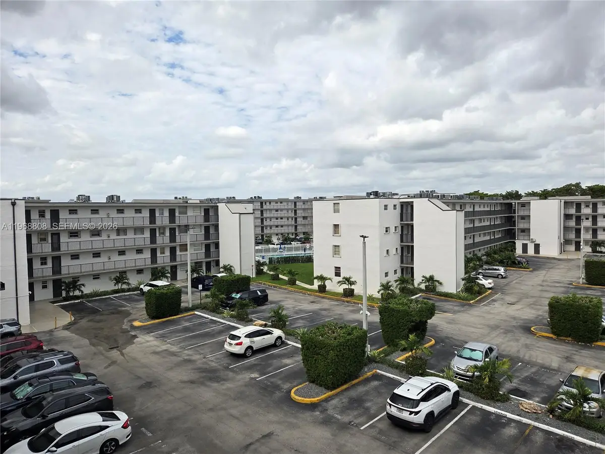 14155 SW 87th St #E202, Miami, FL 33183 - #1