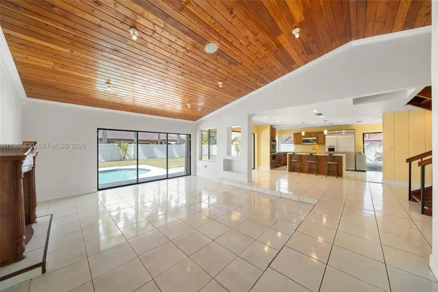 4231 NW 73rd Ave, Lauderhill, FL 33319 - #2