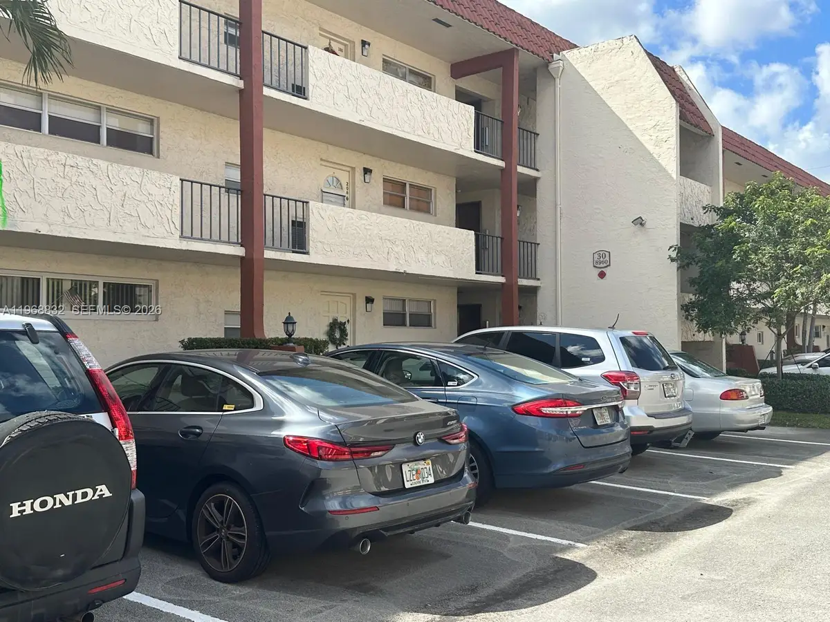 8960 S Hollybrook Blvd #109, Pembroke Pines, FL 33025 - #1