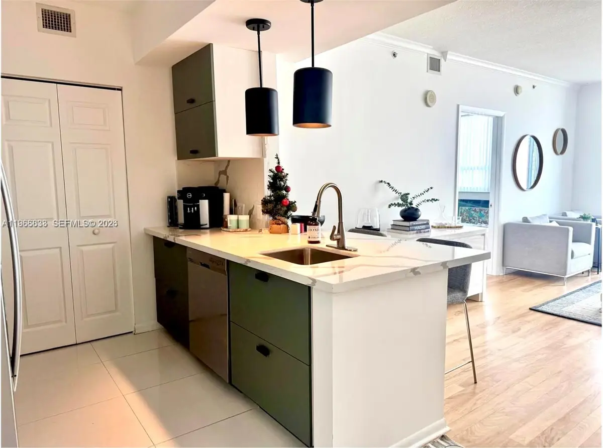 2000 N Bayshore Dr #1003, Miami, FL 33137 - #1