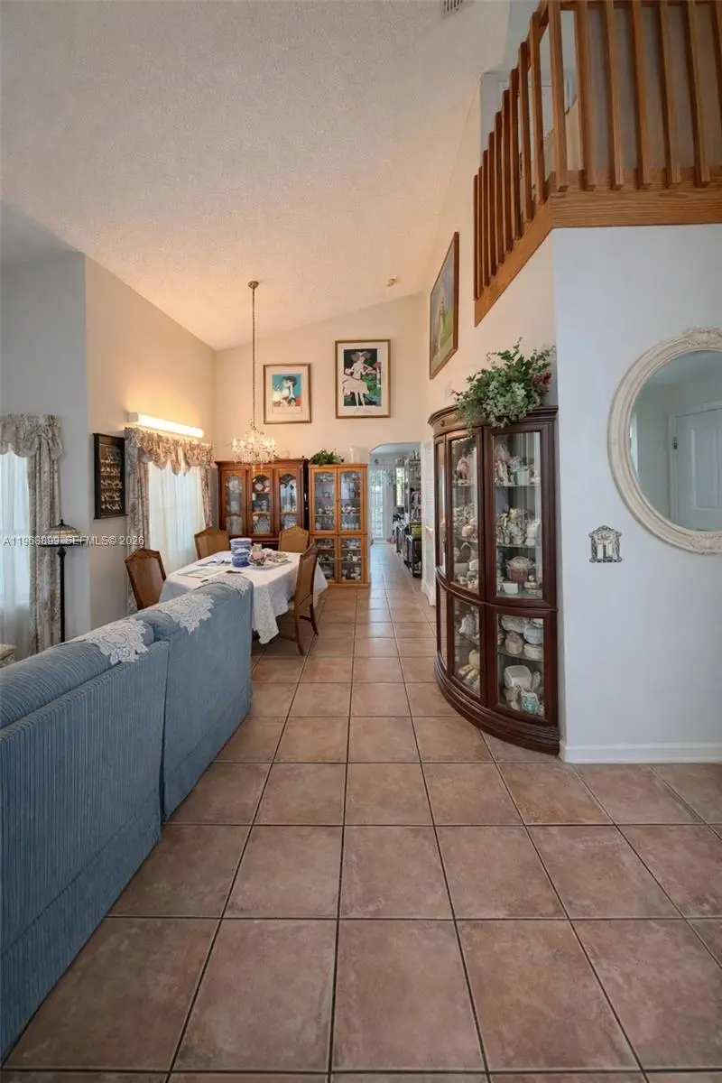 19804 NW 67th Ct, Hialeah, FL 33015 - #2