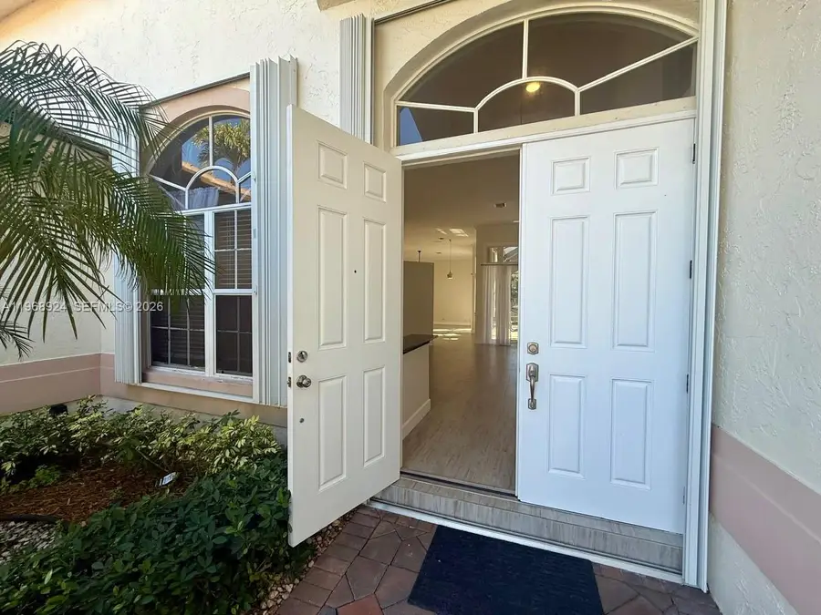 2644 Miller Ct, Weston, FL 33332 - #3