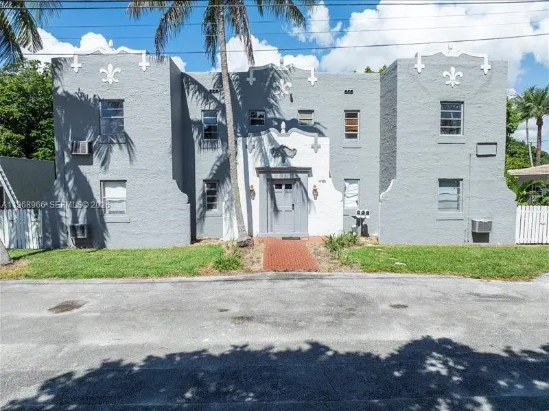 11402 NE 8th Ct, Biscayne Park, FL 33161 - #2