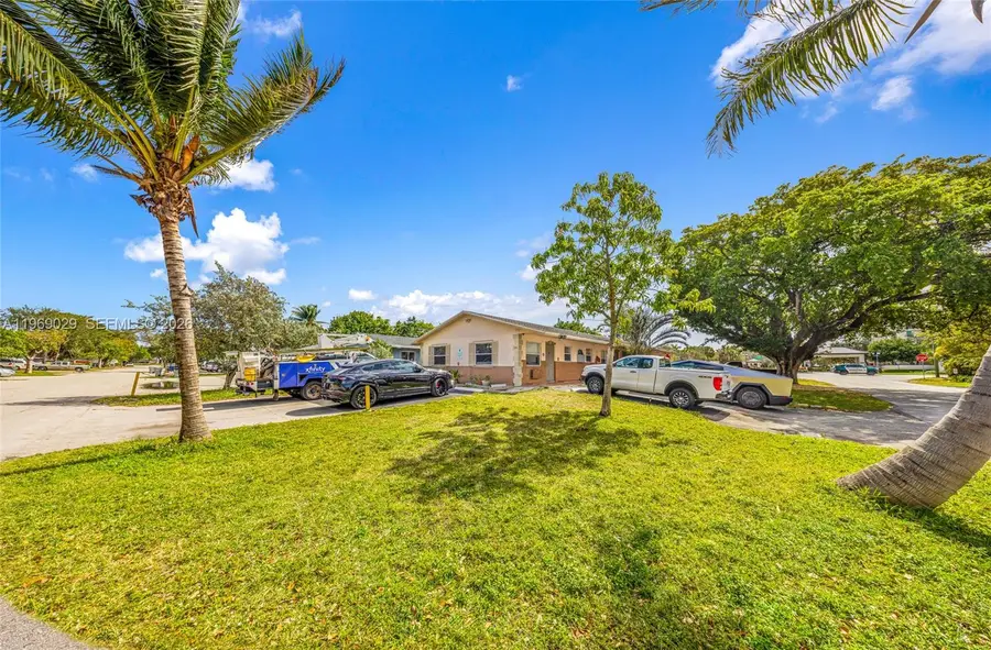 356 SW 2nd Pl, Pompano Beach, FL 33060 - #3