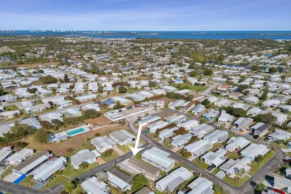 315 NE Cardinal Ln L25, Jensen Beach, FL 34957