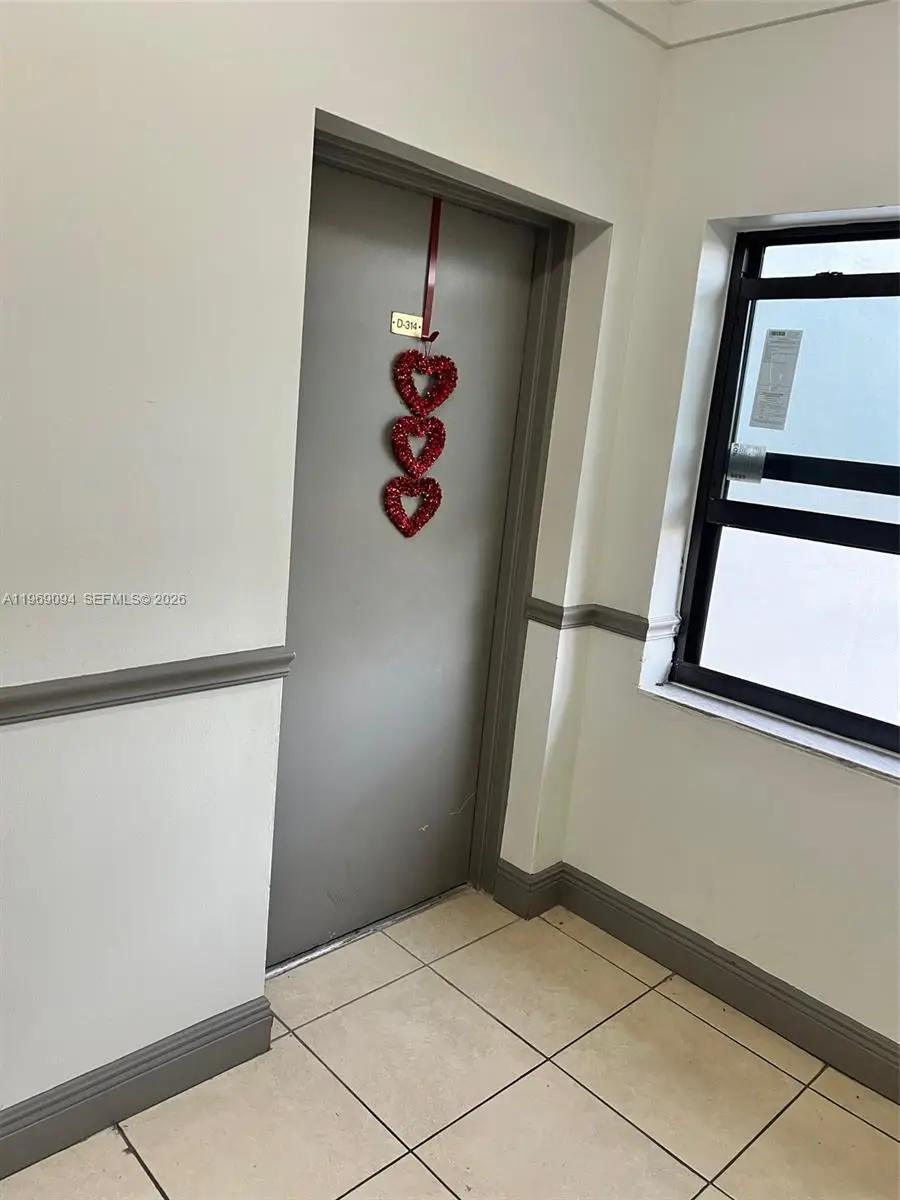 10431 N Kendall Dr #D314, Miami, FL 33176 - #2