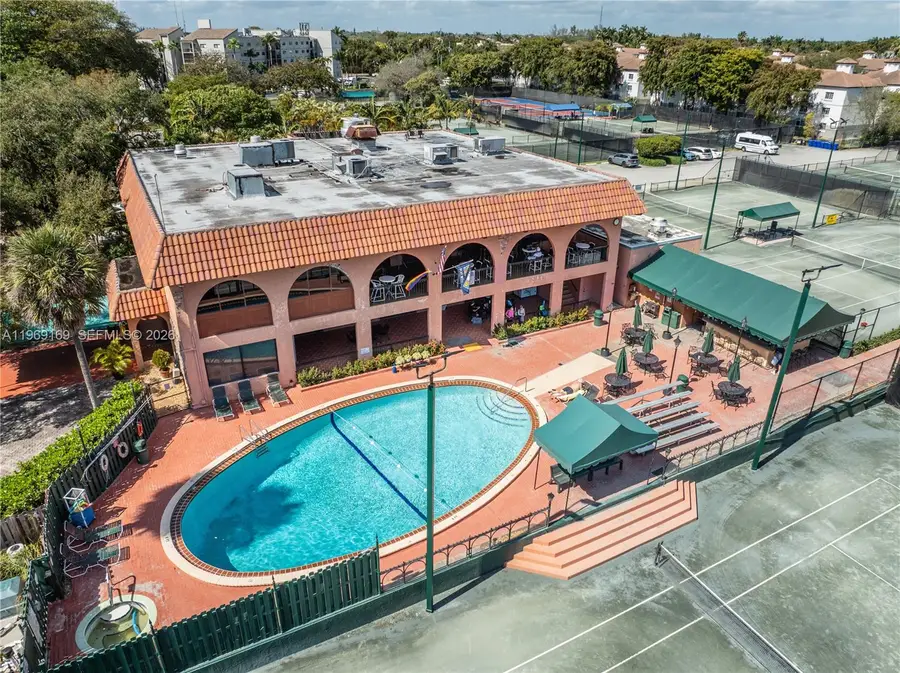 670 Tennis Club Dr #307, Fort Lauderdale, FL 33311 - #3