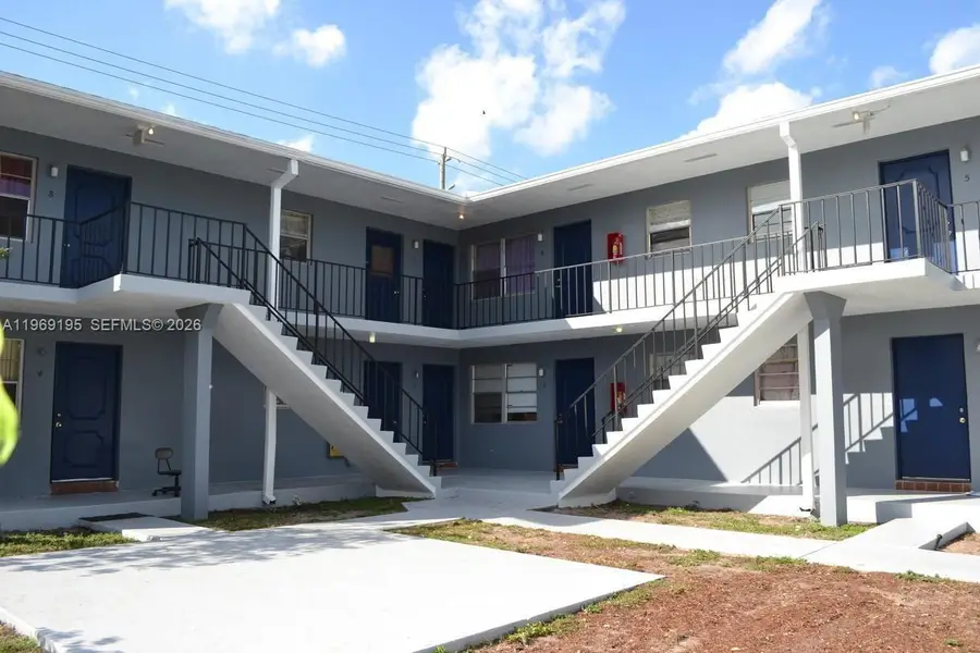 927 S Pine St, Lake Worth, FL 33460 - #3