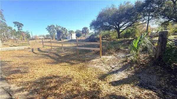 8395 Ebson Dr, Other, FL 33917
