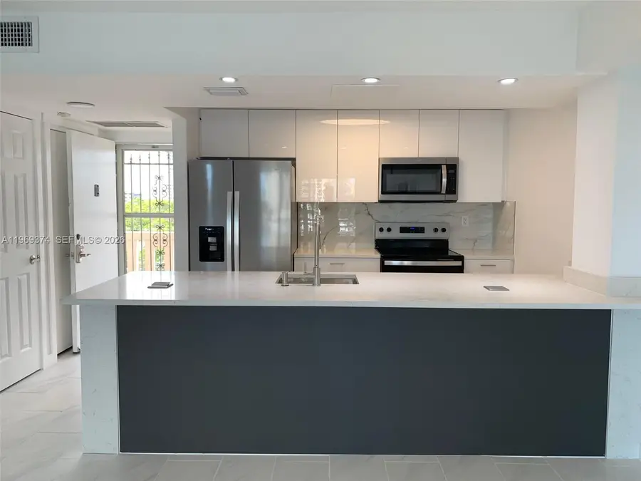 2980 Point East Dr, 2980 Point East Dr, #D-503, Aventura, FL 33160 - #2