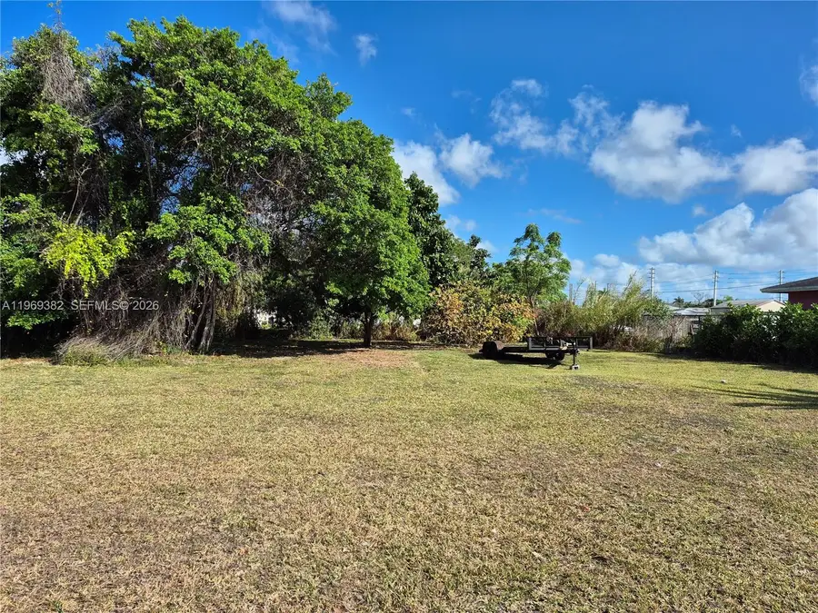 636 NW 13th St, Florida City, FL 33034 - #2