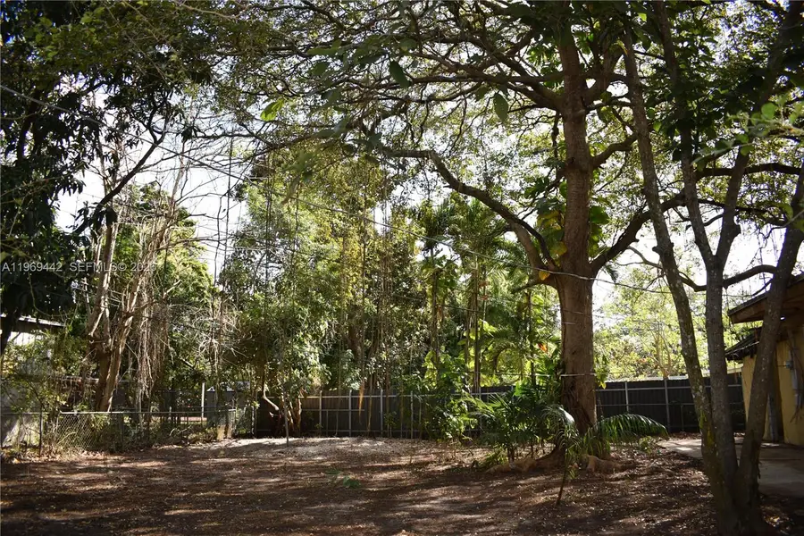 14015 NE 11th Ave, North Miami, FL 33161 - #2
