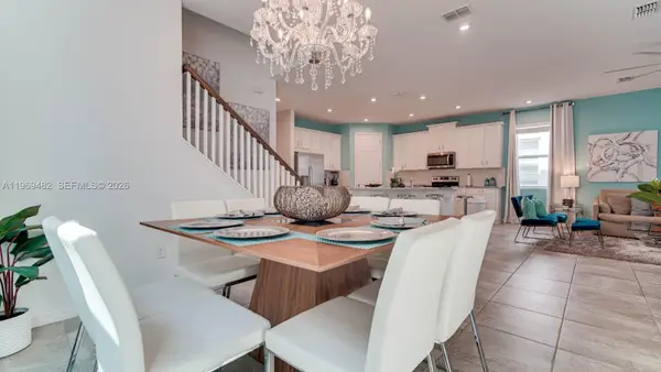 8911 Caroline Bay Court, Kissimmee, FL 34747