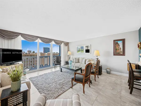 401 NE 14th Ave #808, Hallandale Beach, FL 33009