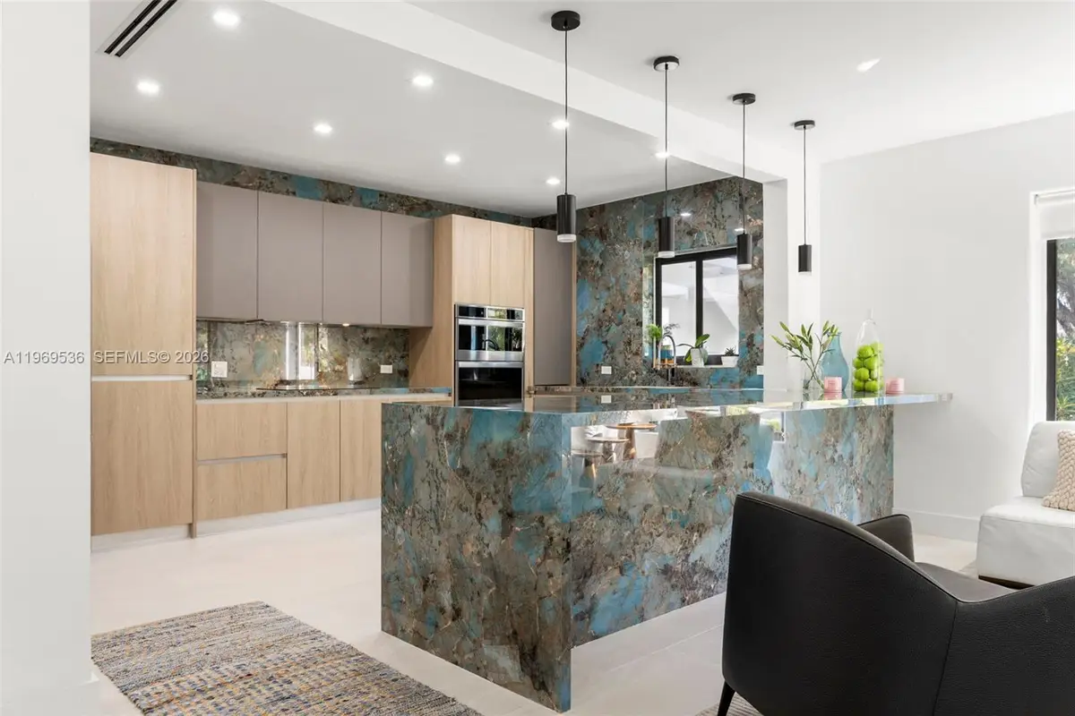 312 NE 90th St, El Portal, FL 33138 - #1