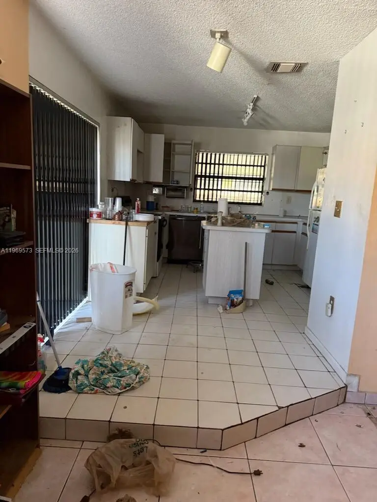 20031 NW 63rd Ave, Hialeah, FL 33015 - #3