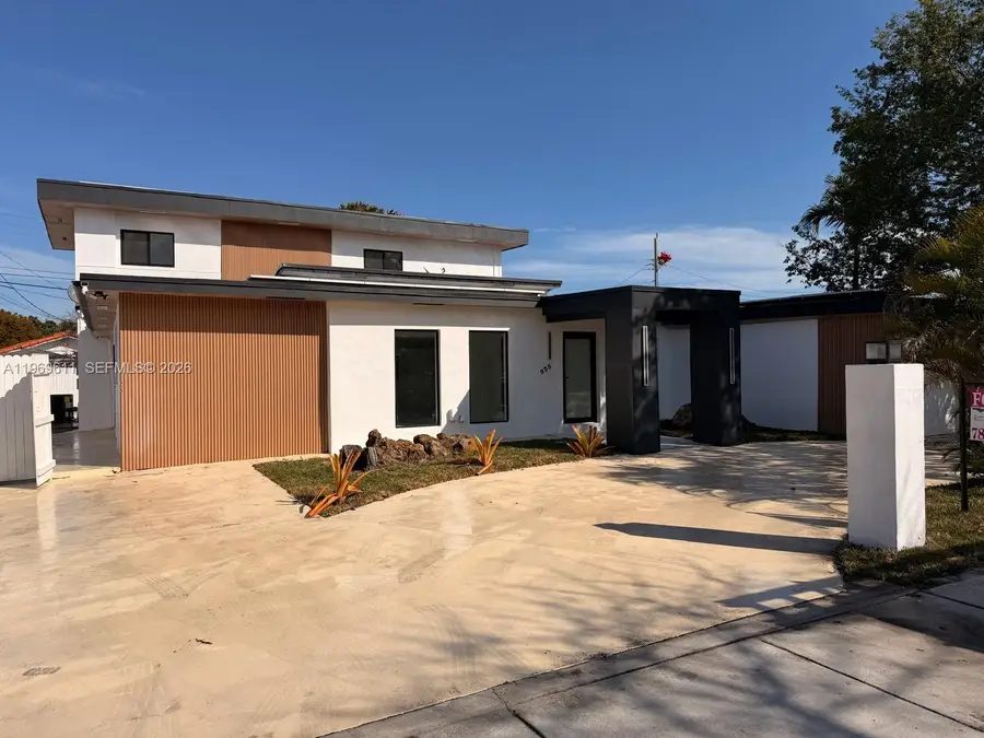 935 SW 72nd Ave, Miami, FL 33144 - #3