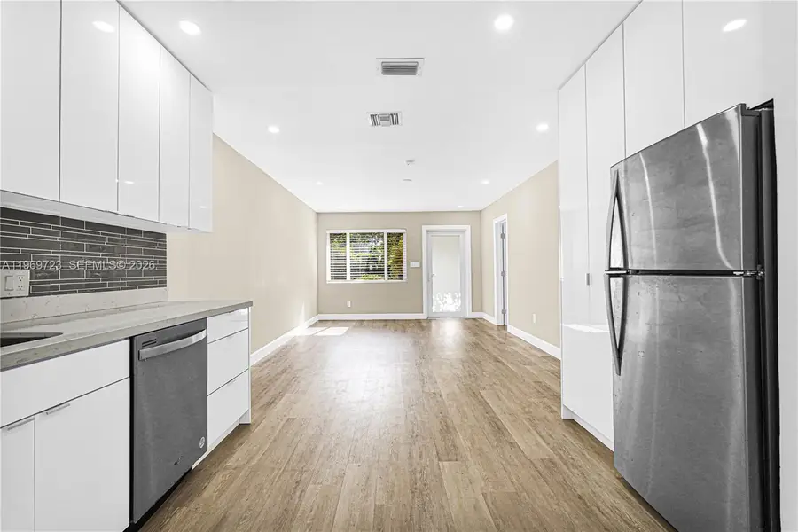 11919 NE 8th Ave, Biscayne Park, FL 33161 - #3