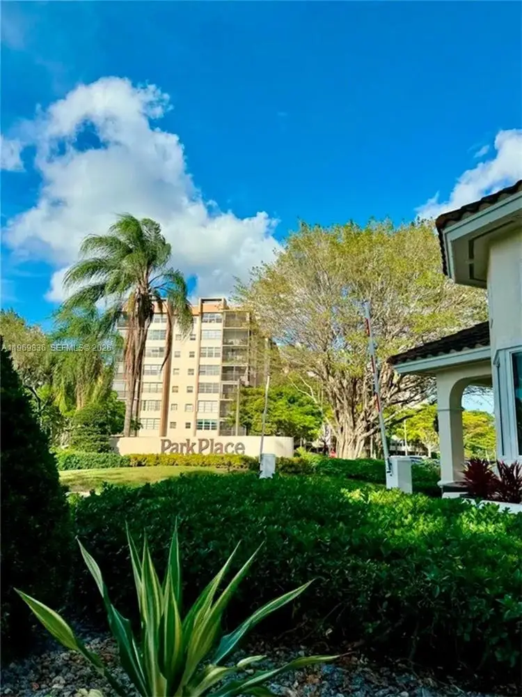 900 Saint Charles Pl #316, Pembroke Pines, FL 33026 - #2