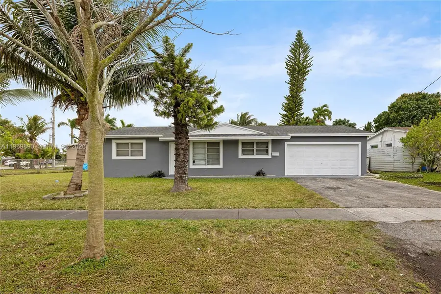 300 NW 39th St, Deerfield Beach, FL 33064 - #2