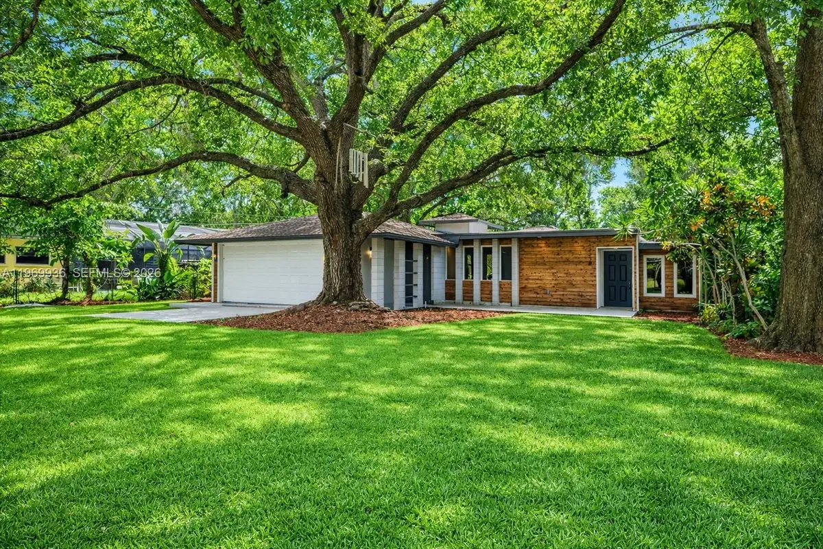 2234 Phillippi St, Sarasota, FL 34231 - #1