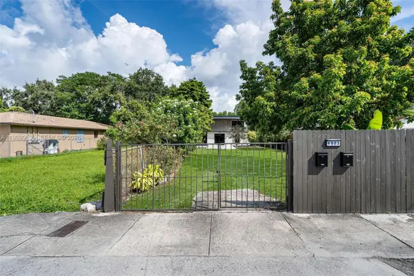 1523 NW 38th St, Miami, FL 33142