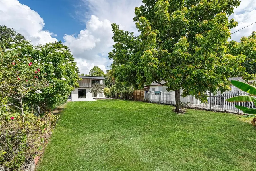 1523 NW 38th St, Miami, FL 33142 - #2