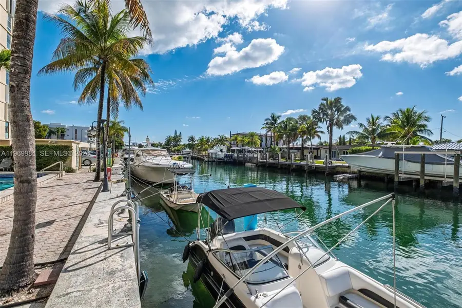 2350 NE 135th St #811, North Miami, FL 33181 - #3