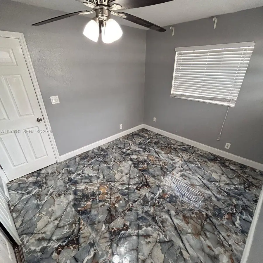 221 NE 24th St, Pompano Beach, FL 33064 - #2