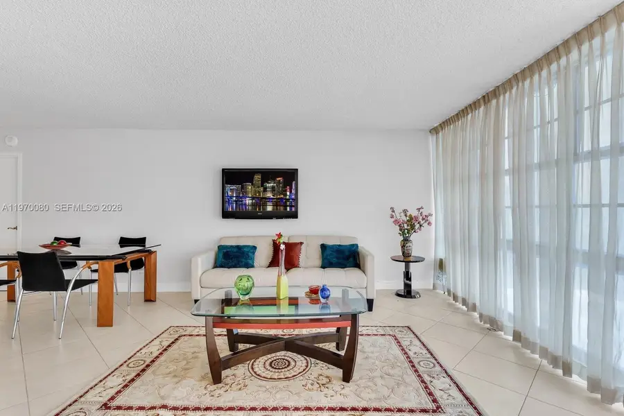 301 174 Street #405, Sunny Isles Beach, FL 33160 - #2