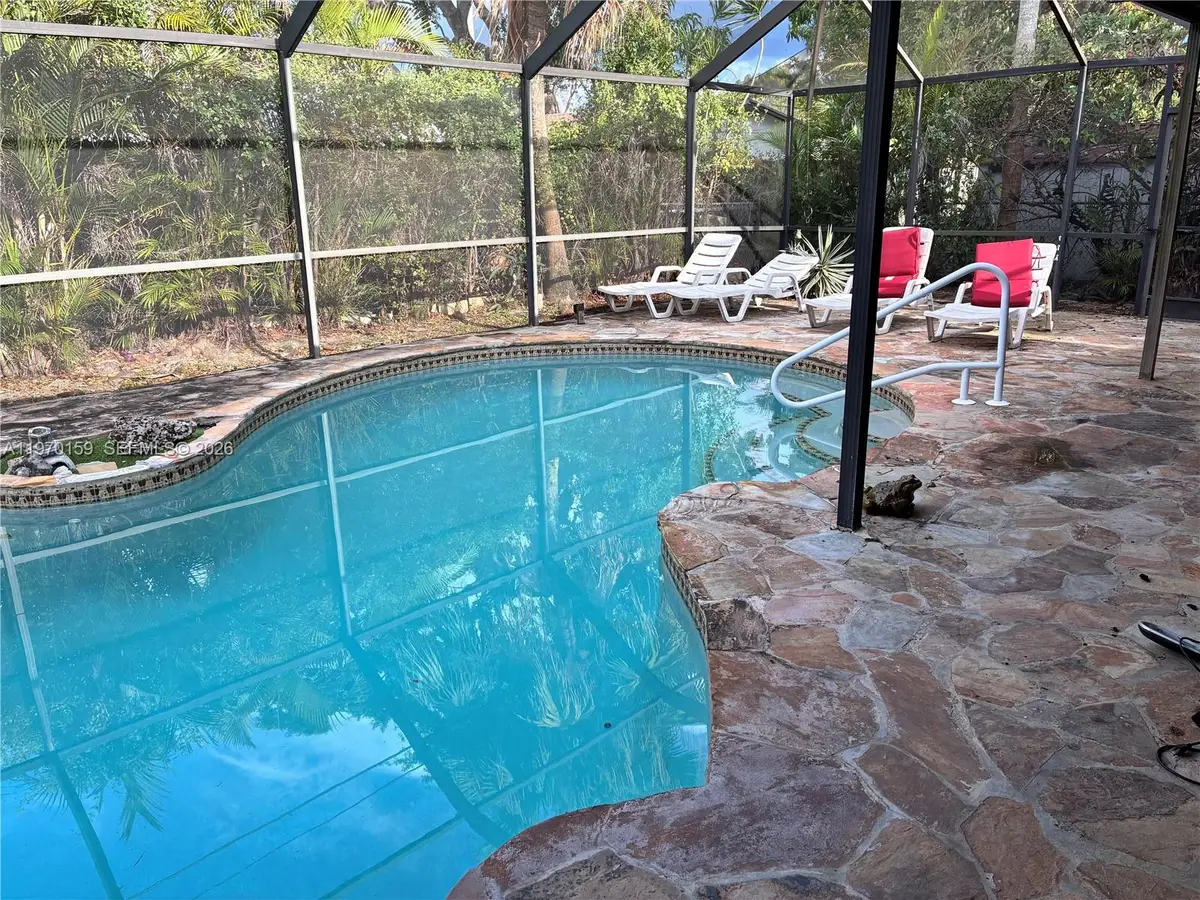 15801 SW 99th Pl, Miami, FL 33157 - #1